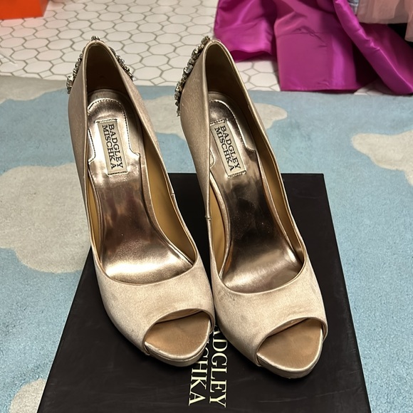 Badgley Mischa heels . Size 9 - Picture 2 of 9
